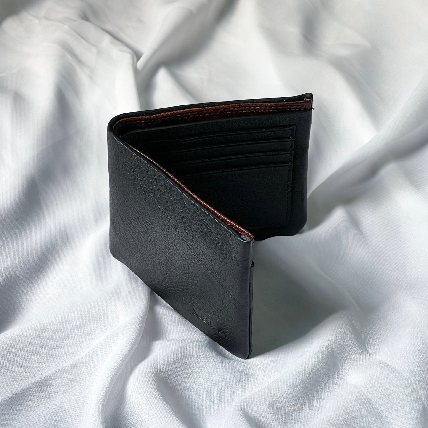 Neo Bifold Wallet (Black)