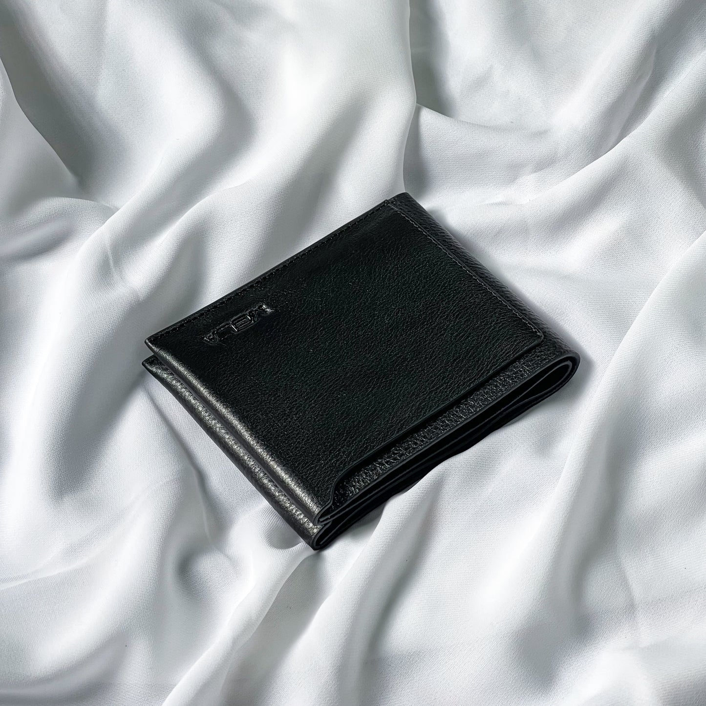 Luxe Bifold Wallet (Black)