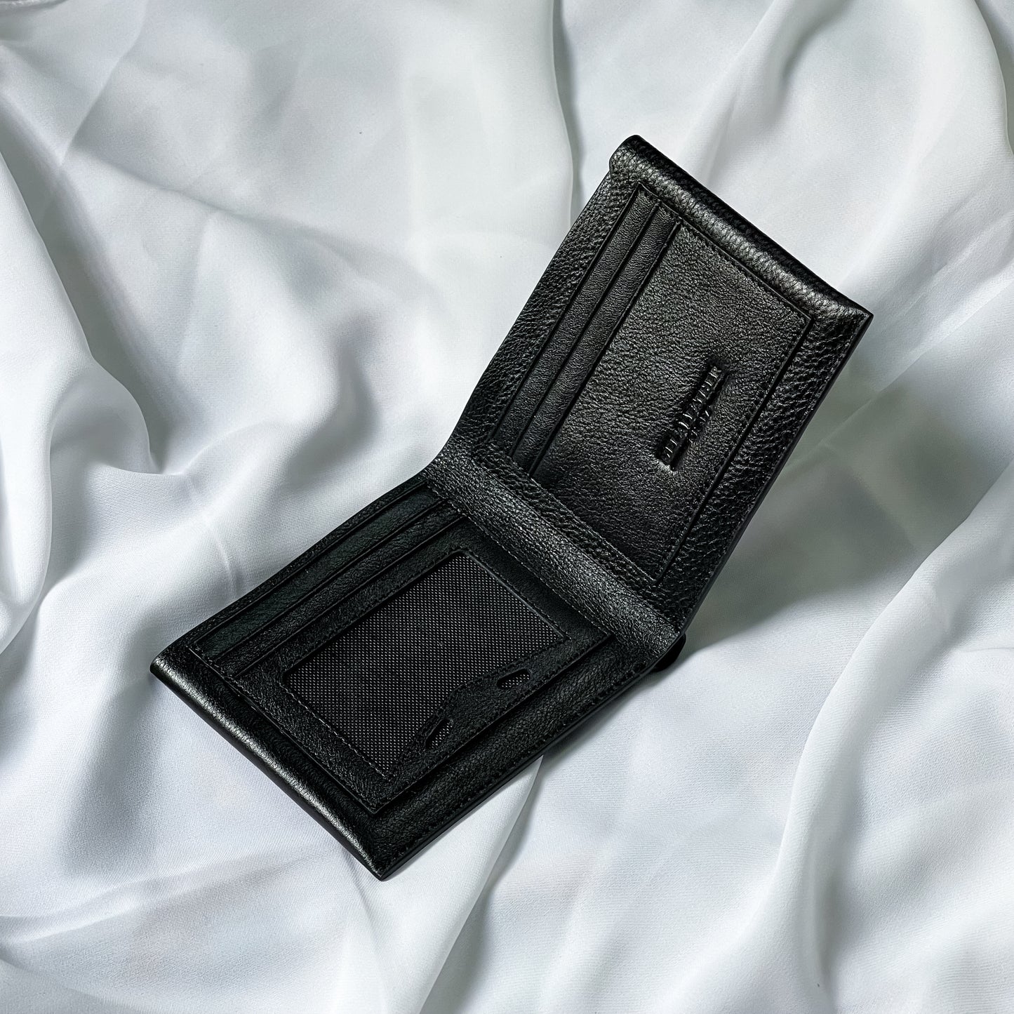 Luxe Bifold Wallet (Black)
