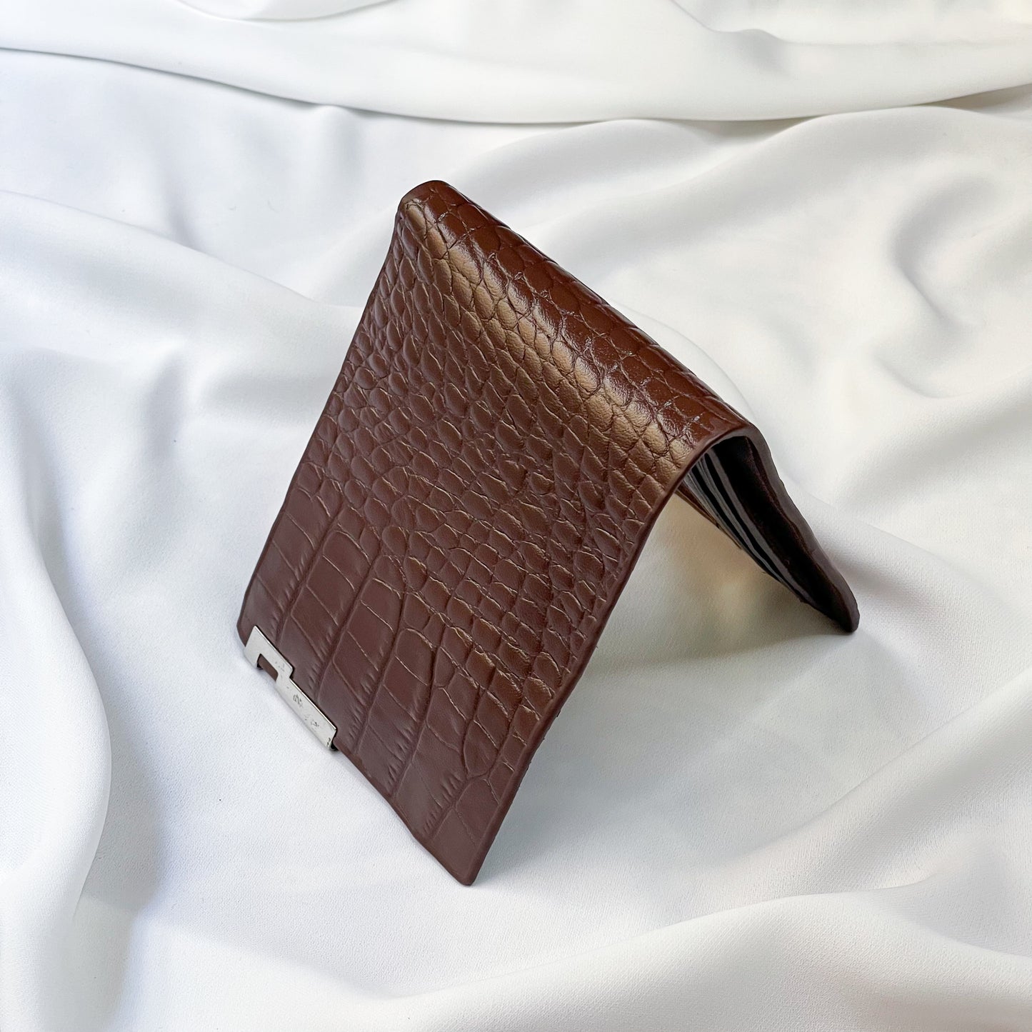 Alligator Bifold Wallet (Brown)
