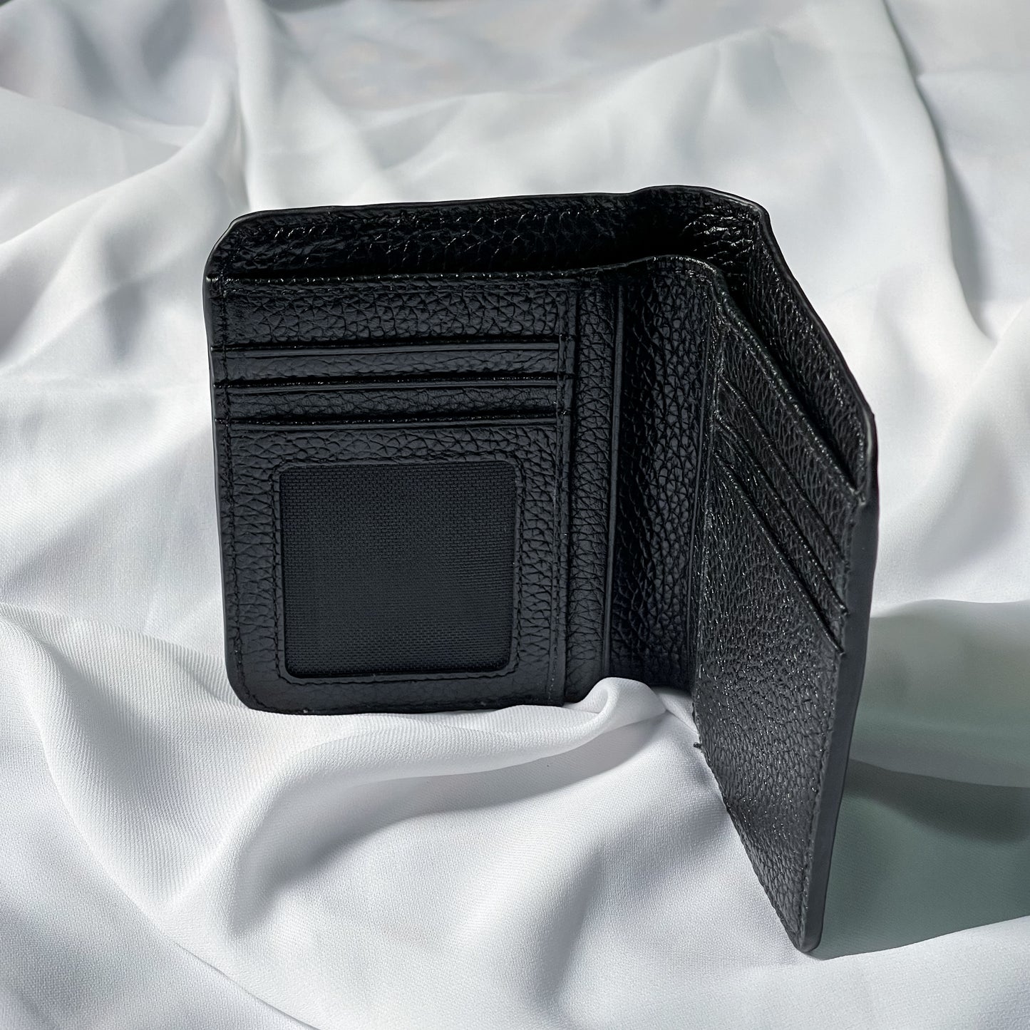 Atom Bifold Wallet (Black)