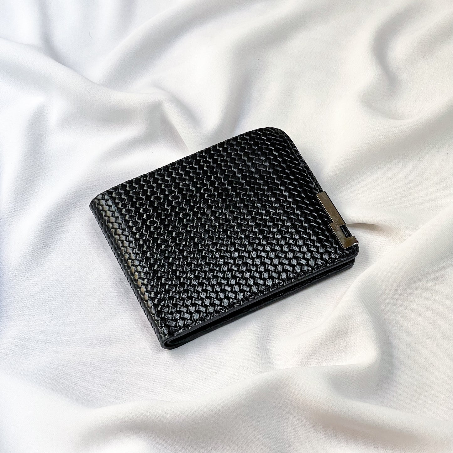 M1 Bifold Wallet (Black)