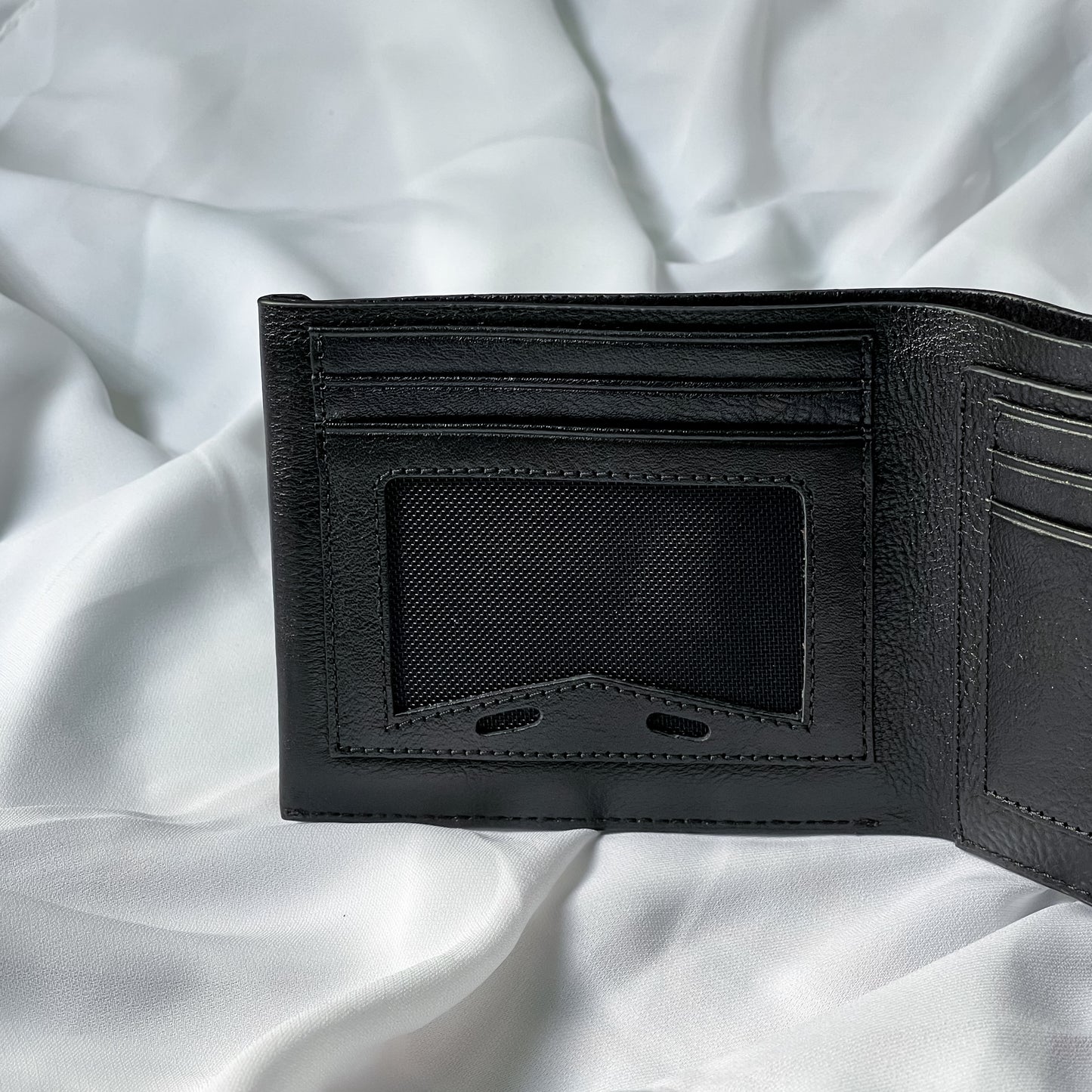 Luxe Bifold Wallet (Black)