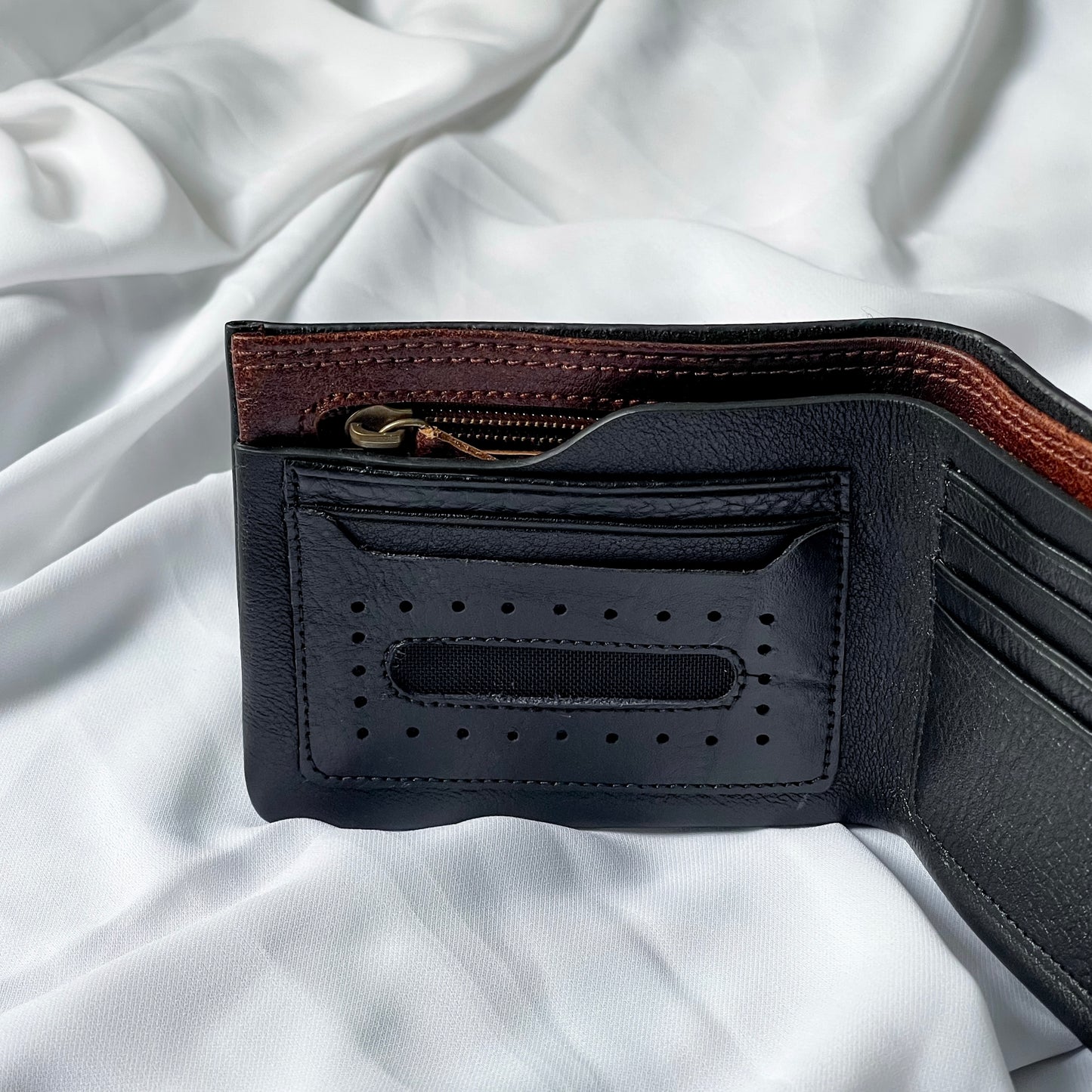 Neo Bifold Wallet (Black)