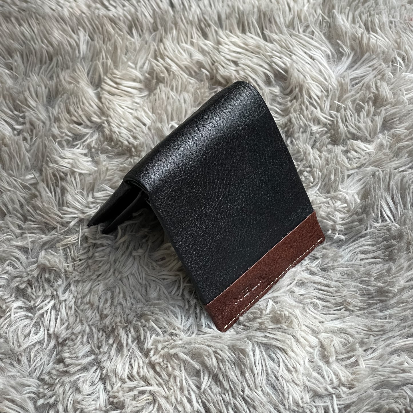 Leo Bifold Wallet (Black)