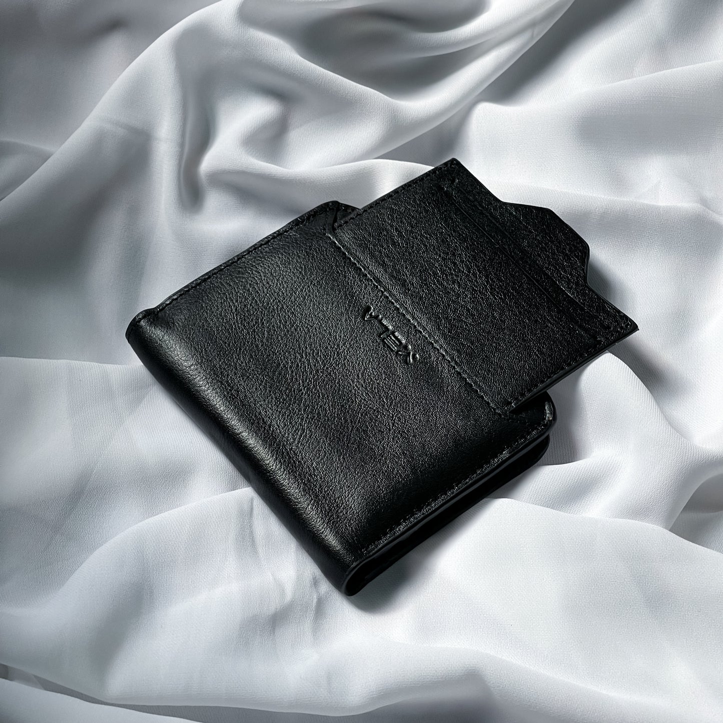 Atom Bifold Wallet (Black)