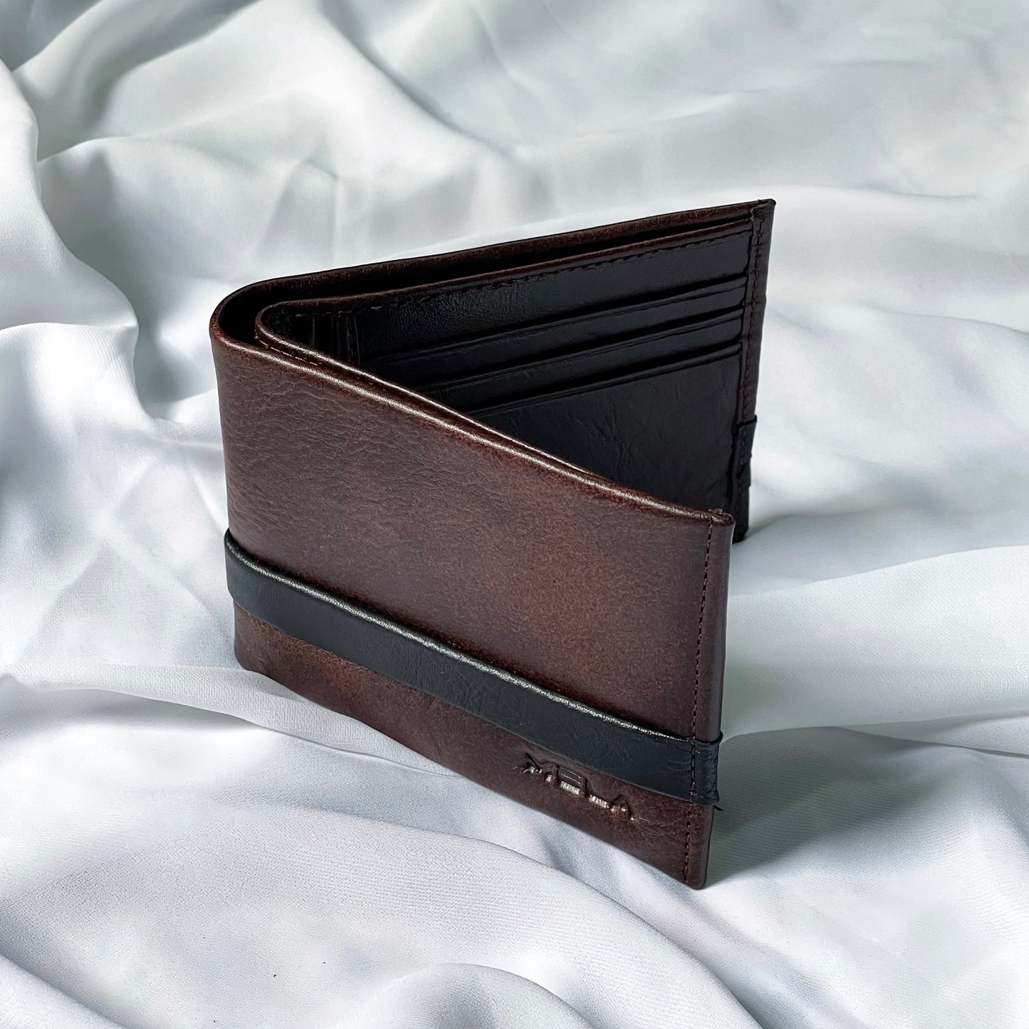 Aura Bifold Wallet (Brown)