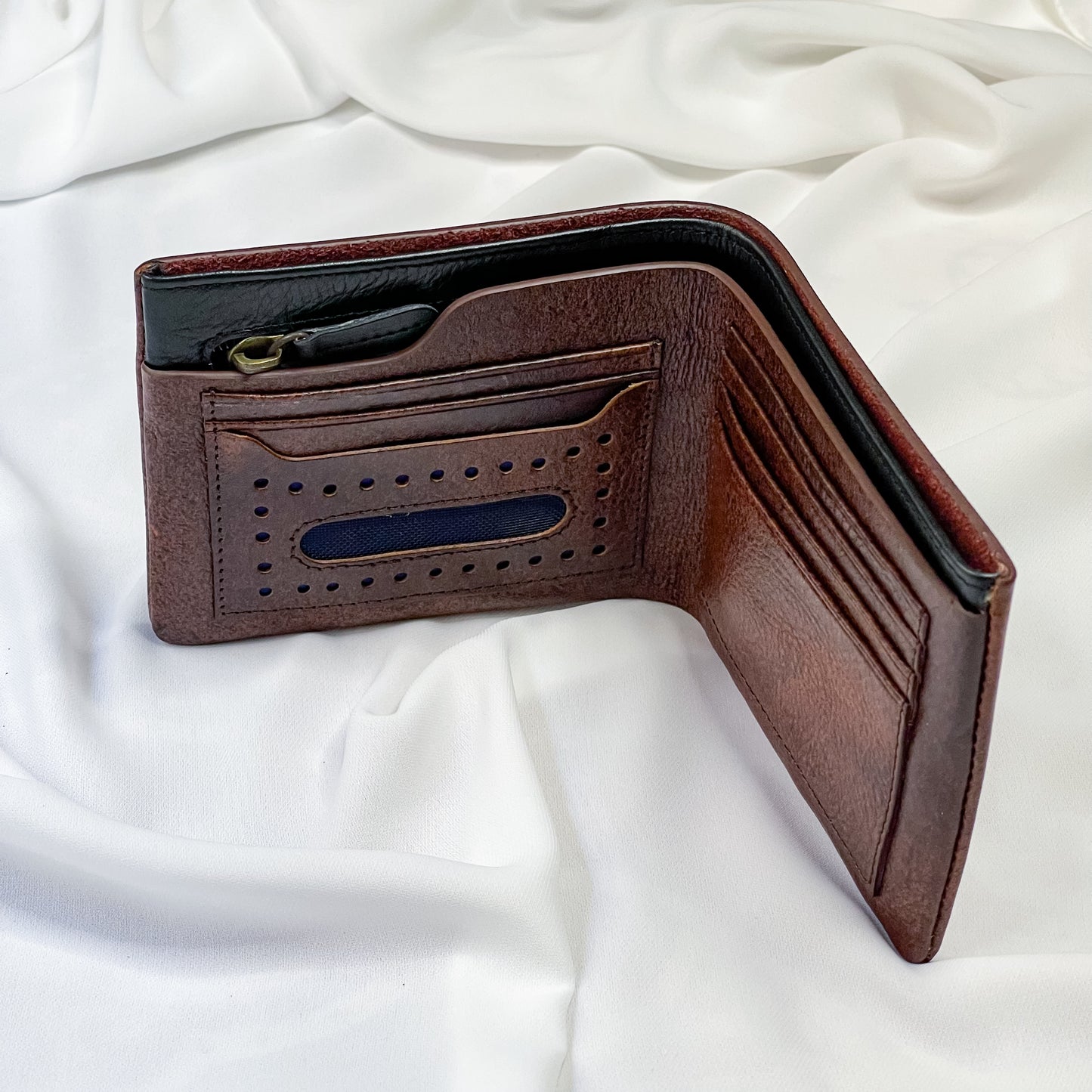 Neo Bifold Wallet (Limited Edition)