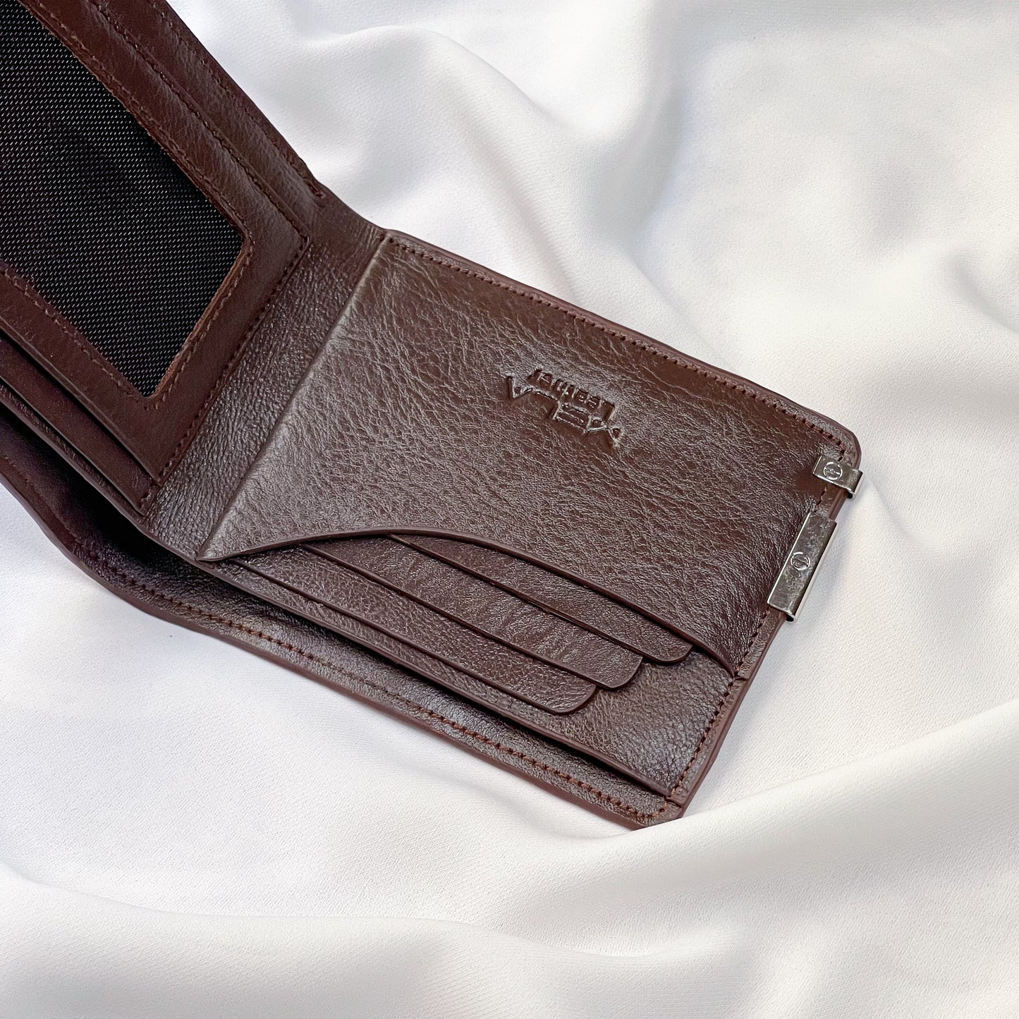 Alligator Bifold Wallet (Brown)