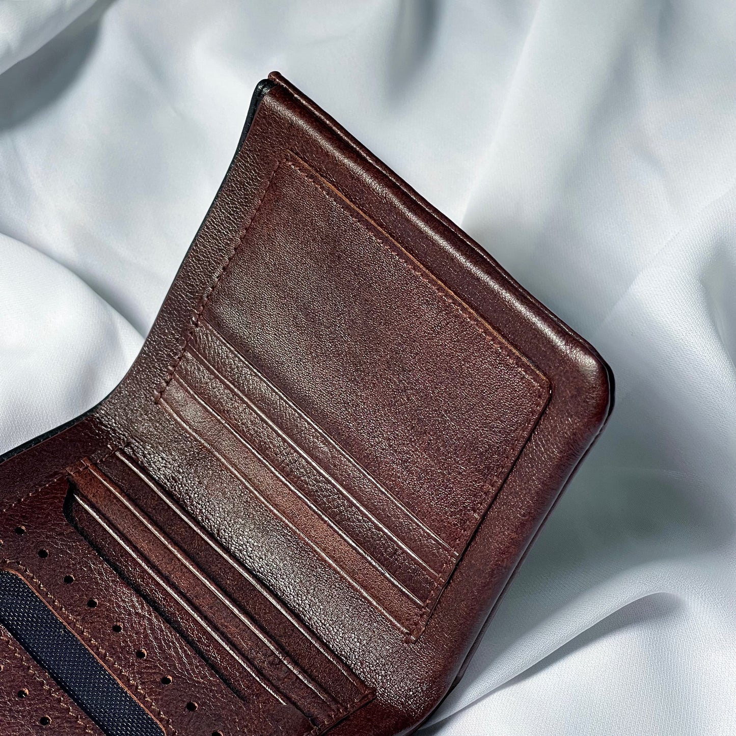 Neo 2.0 Bifold Wallet (Brown)
