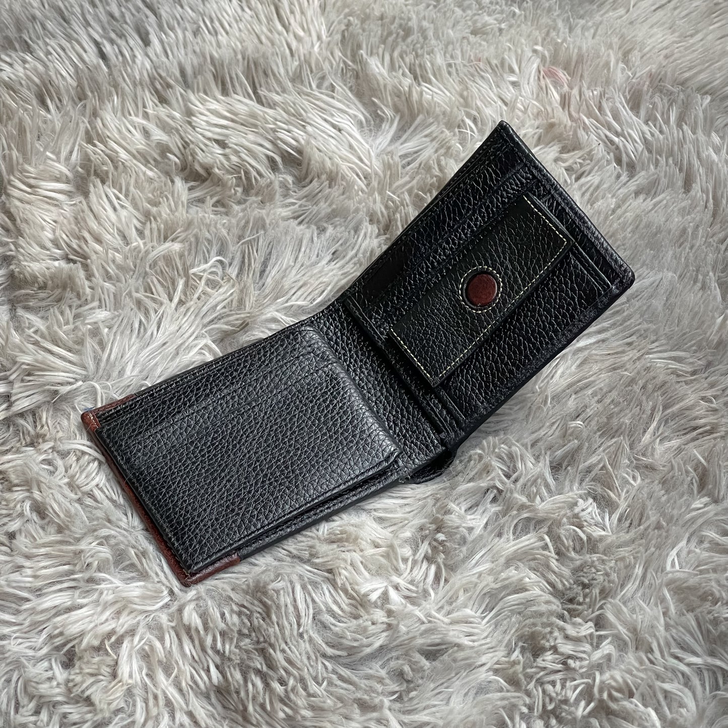 Leo Bifold Wallet (Black)