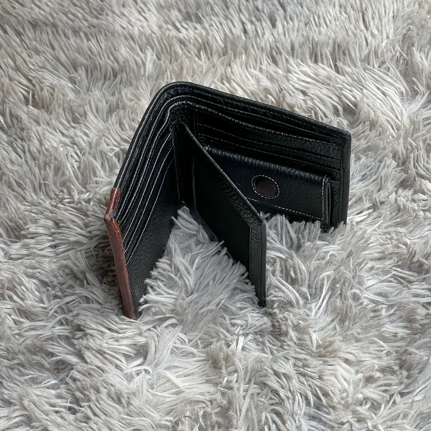 Leo Bifold Wallet (Black)
