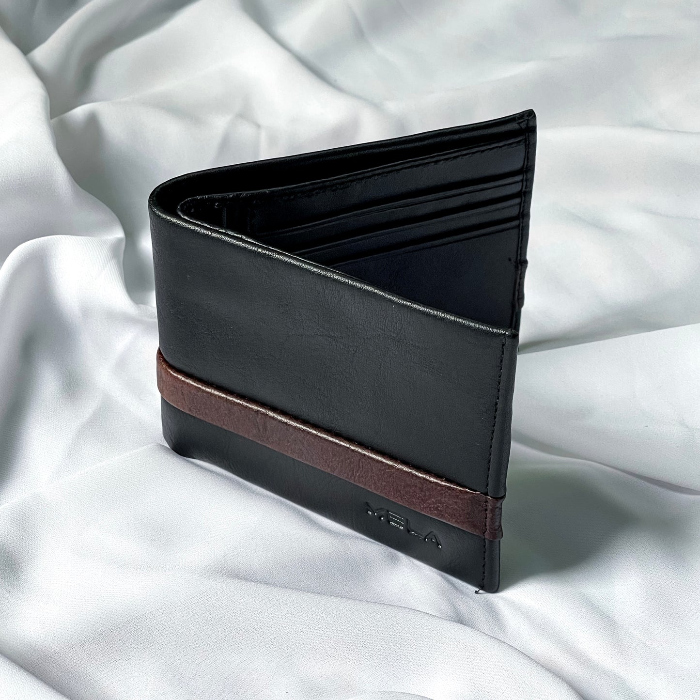 Aura Bifold Wallet (Black)