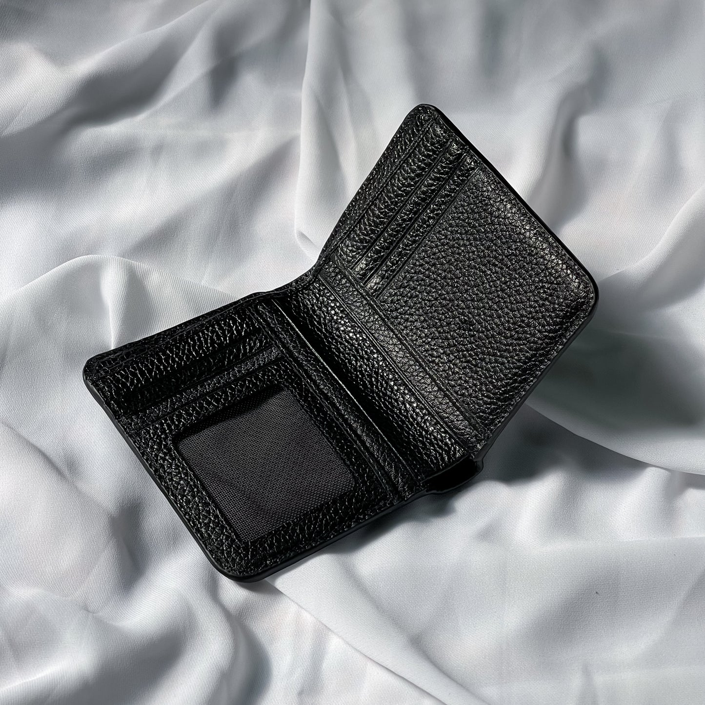 Atom Bifold Wallet (Black)