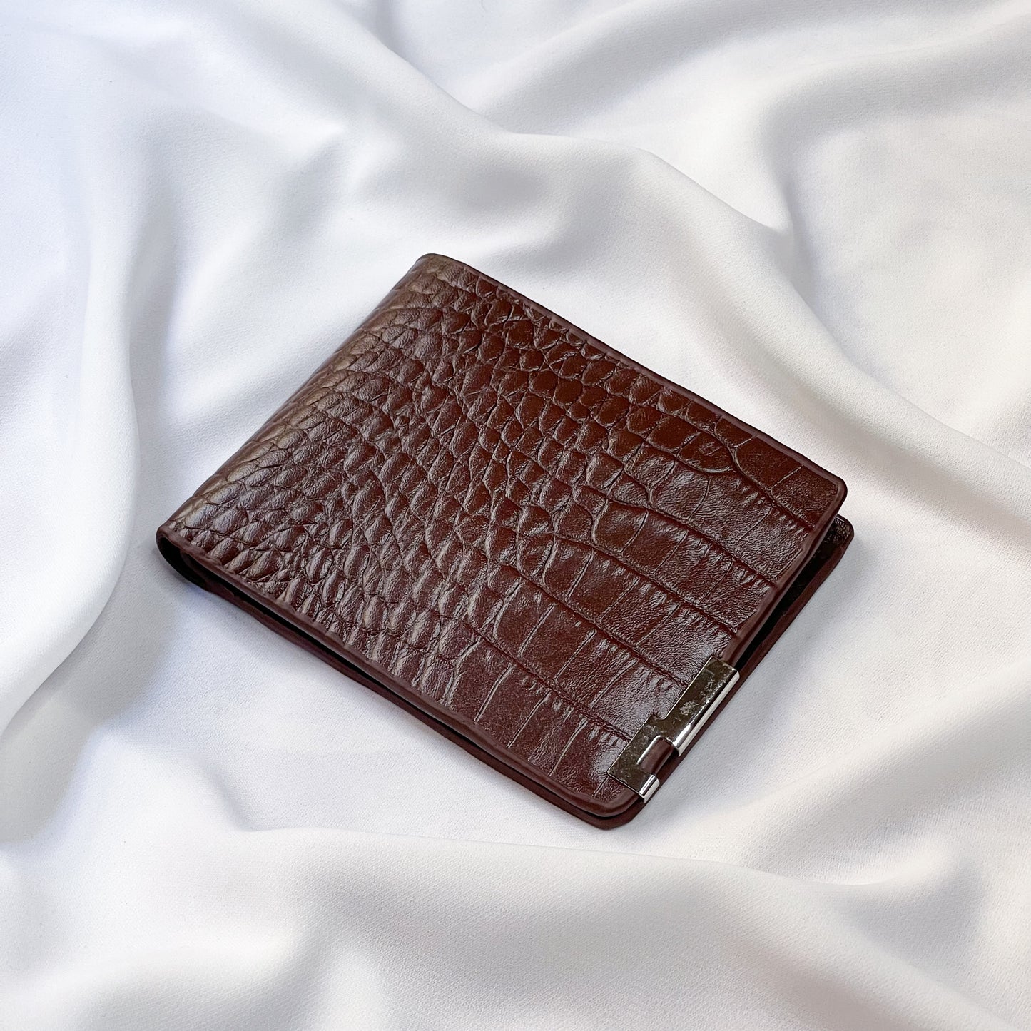 Alligator Bifold Wallet (Brown)