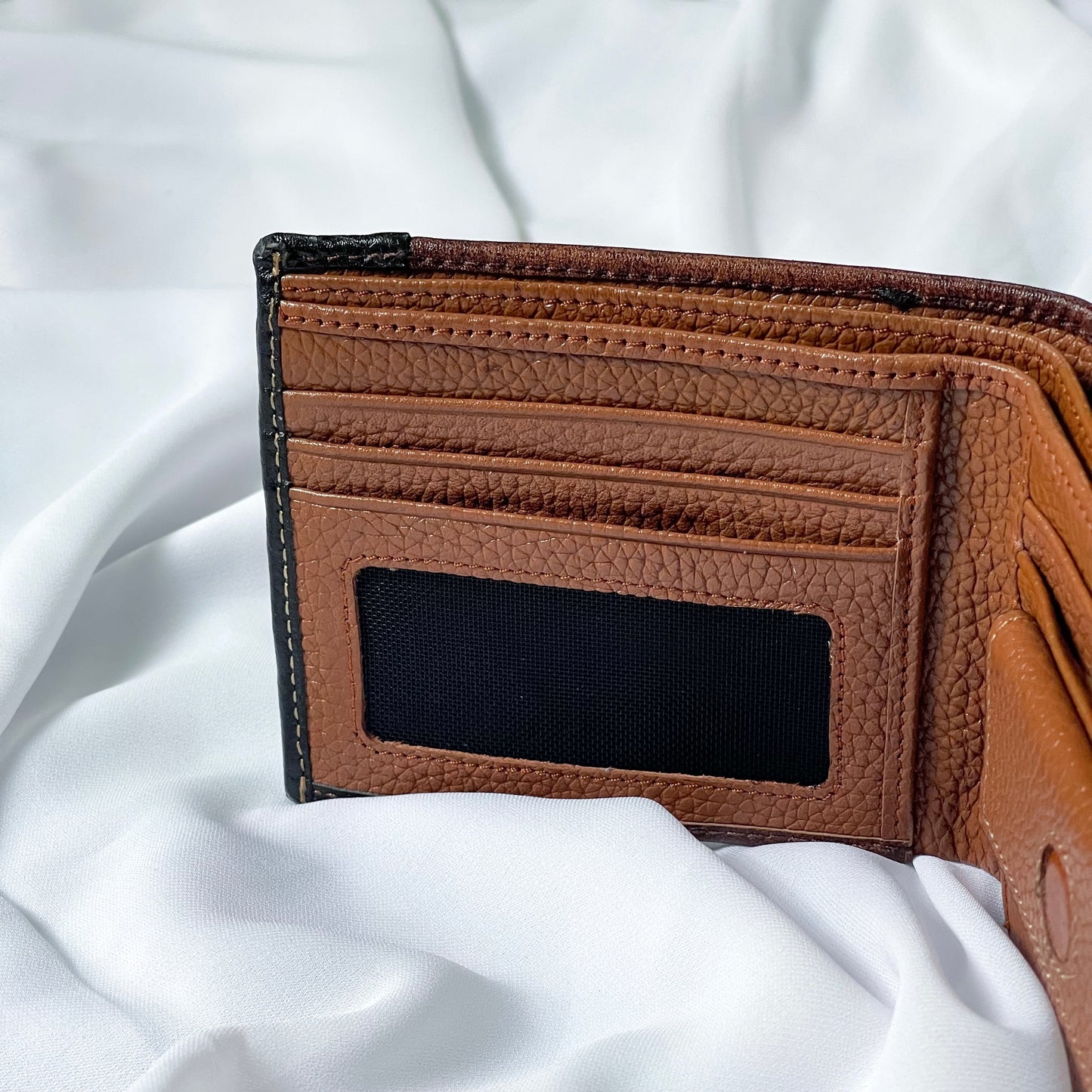 Leo Bifold Wallet (Brown)