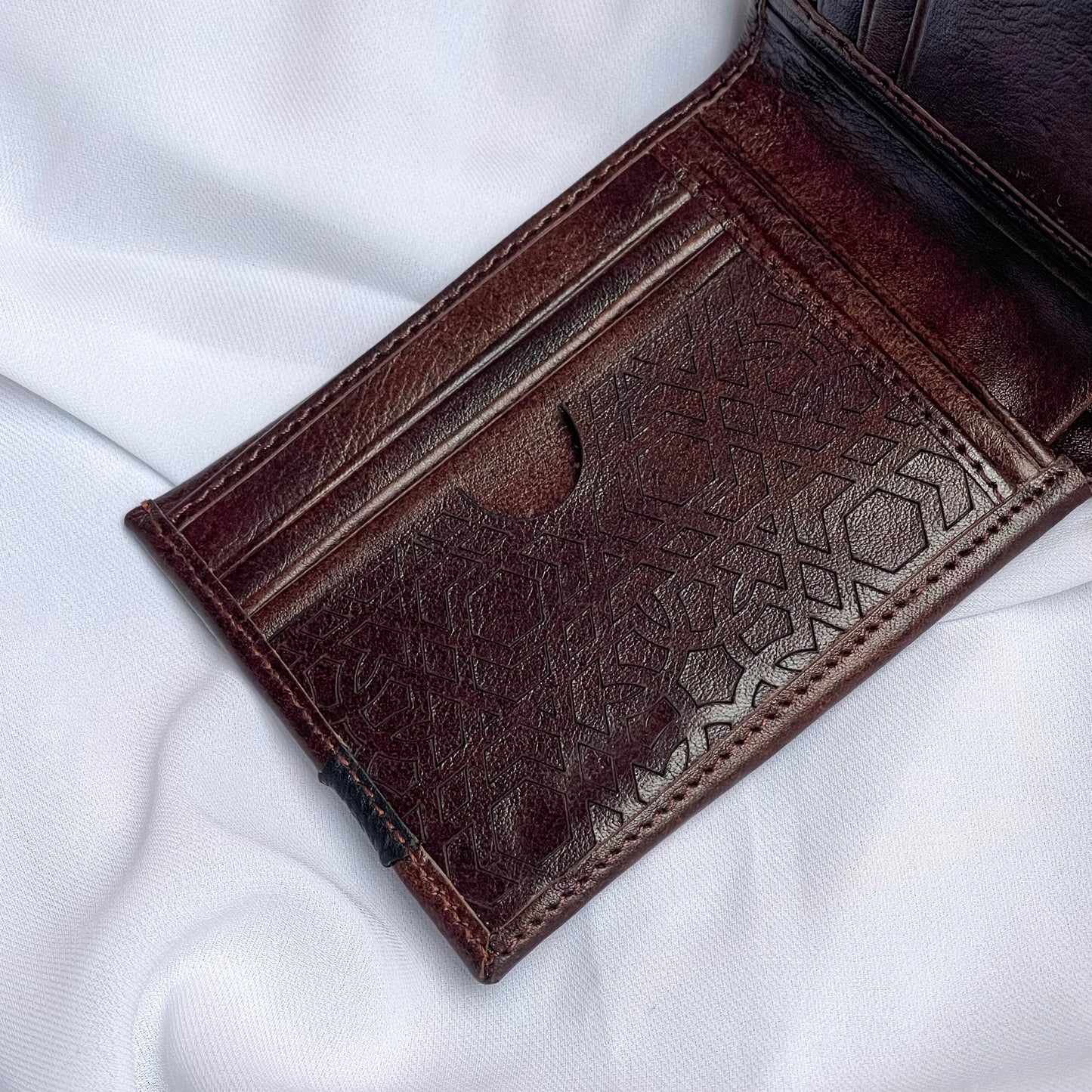 Aura Bifold Wallet (Brown)