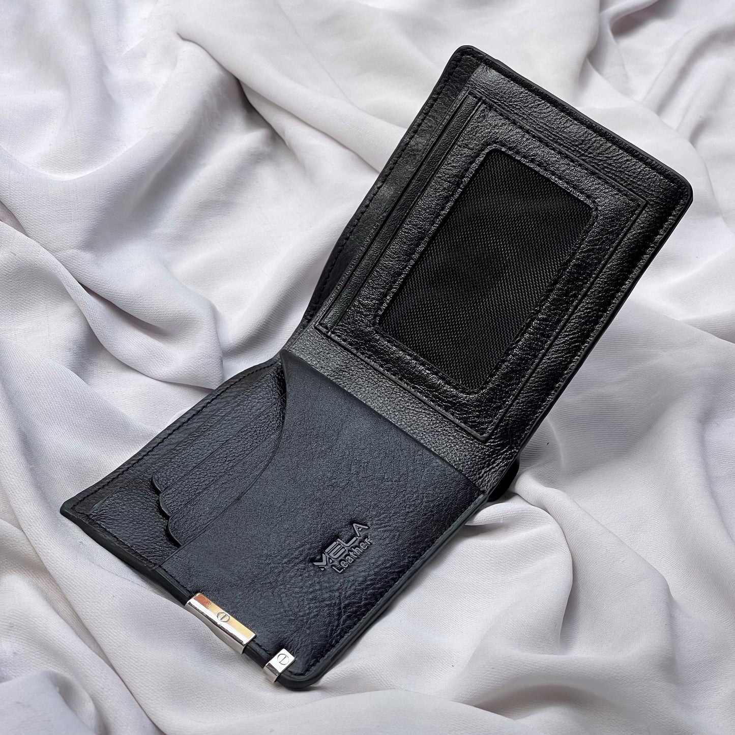 Alligator Bifold Wallet (Black)