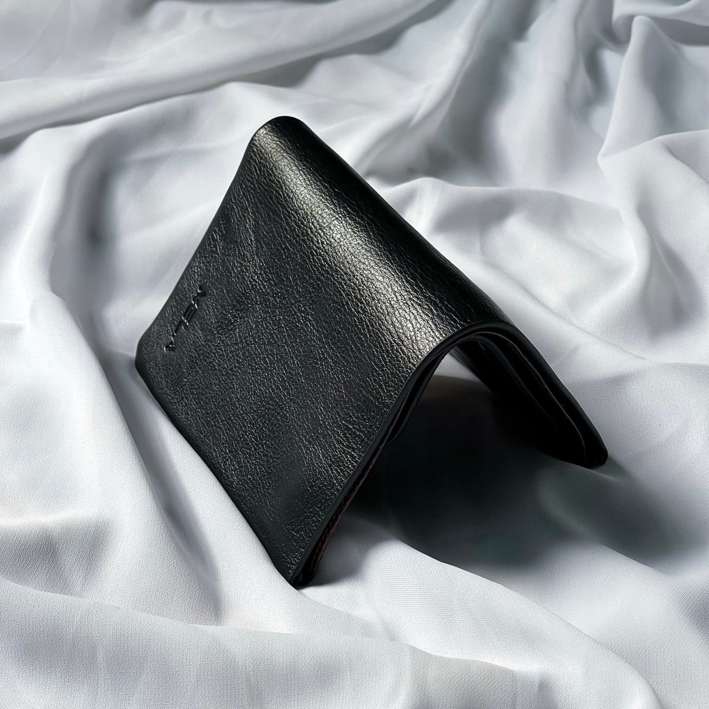 Neo 2.0 Bifold Wallet (Black)