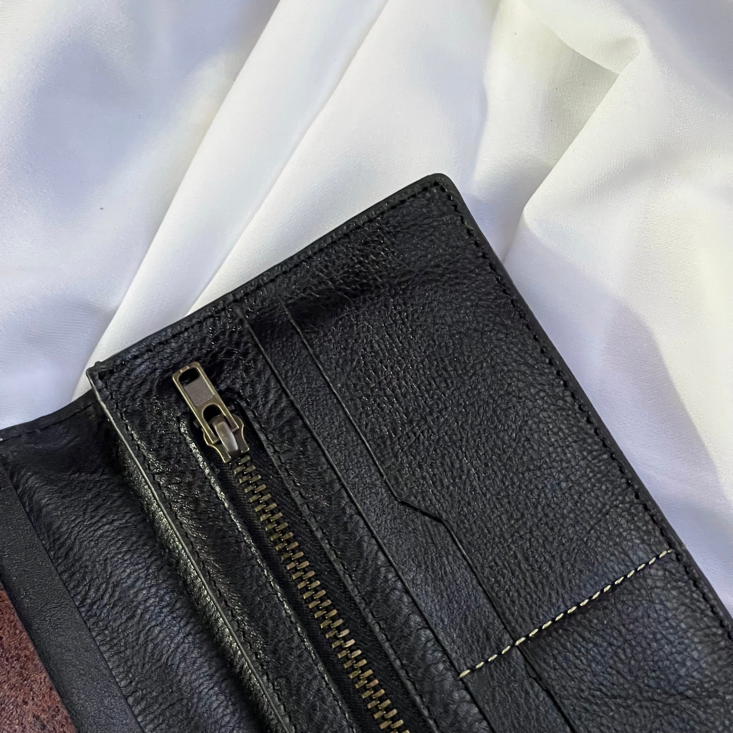 Majestic Long Wallet (Black)