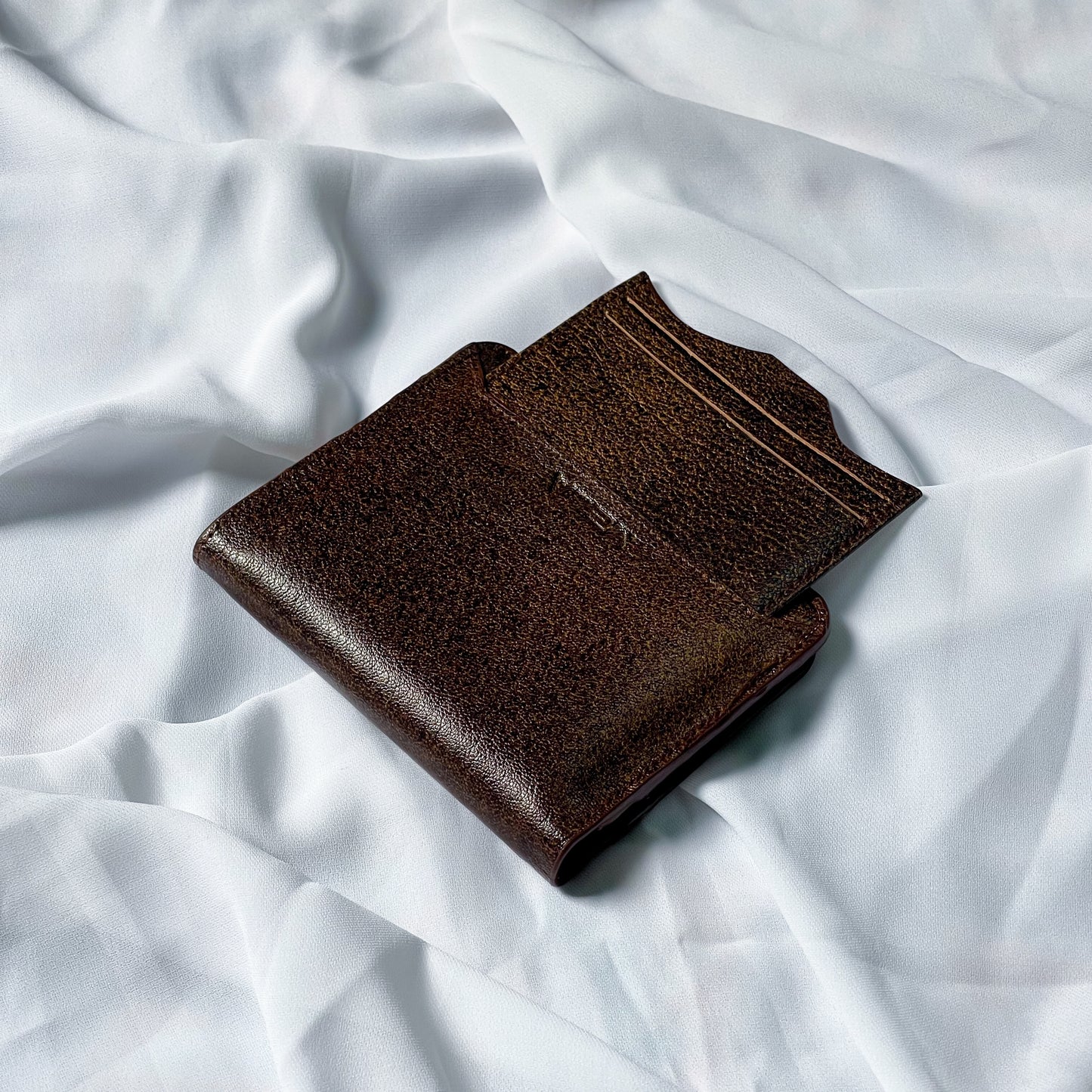 Atom Bifold Wallet (Brown)