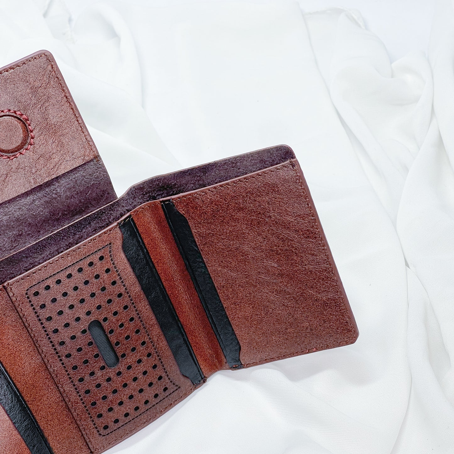 Vangaurd Tri-fold Wallet (Brown)