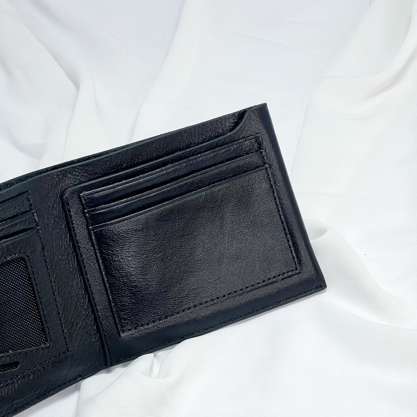 Luxe Bifold Wallet (Black)
