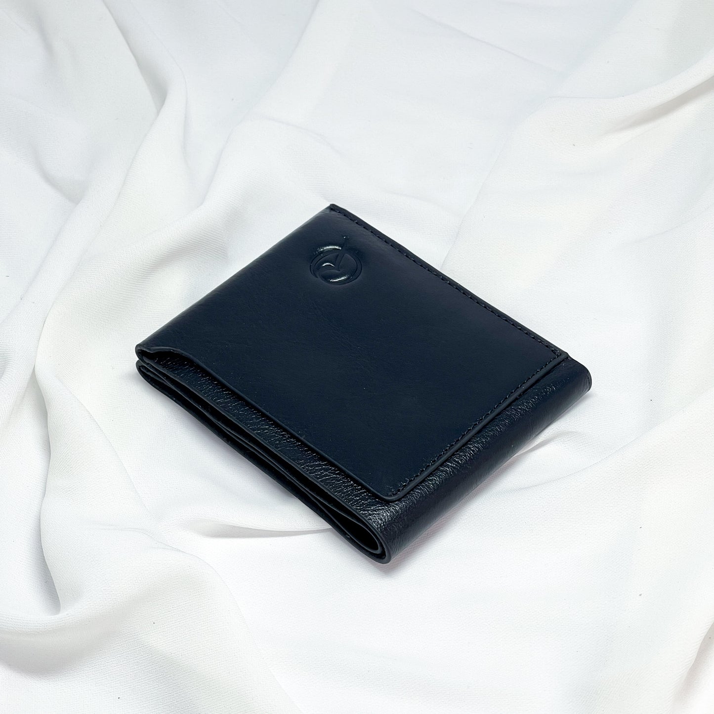 Luxe Bifold Wallet (Black)