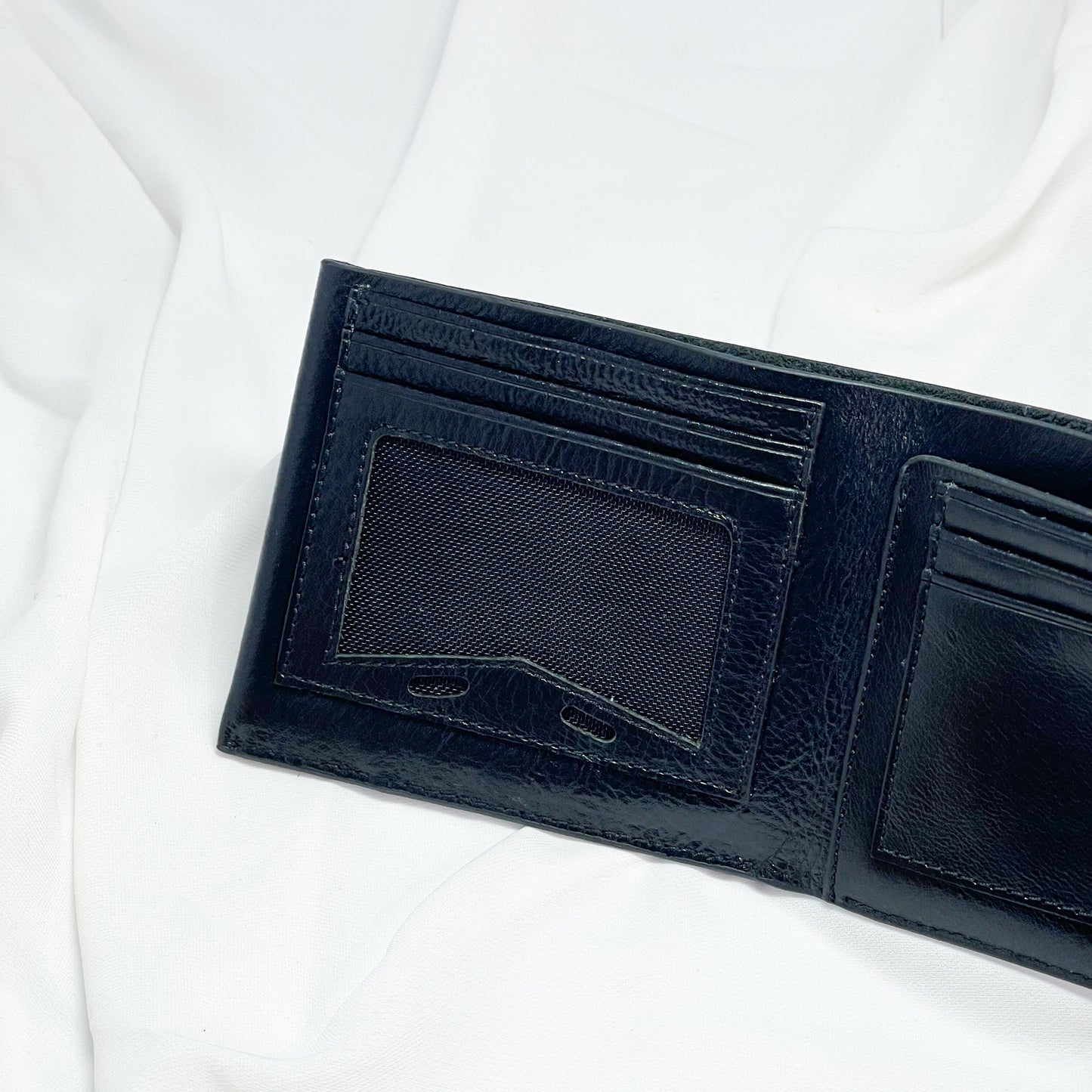 Luxe Bifold Wallet (Black)