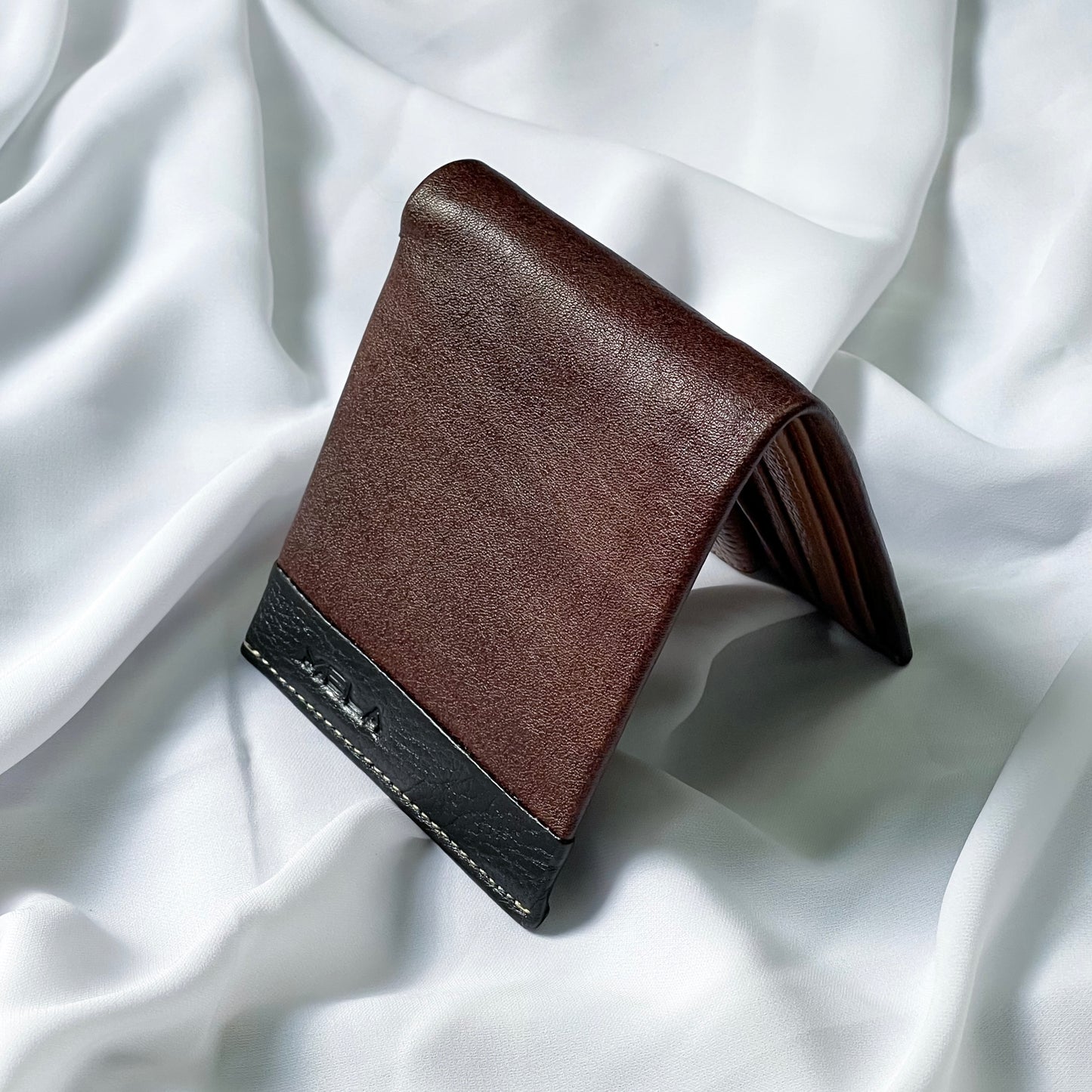 Leo Bifold Wallet (Brown)