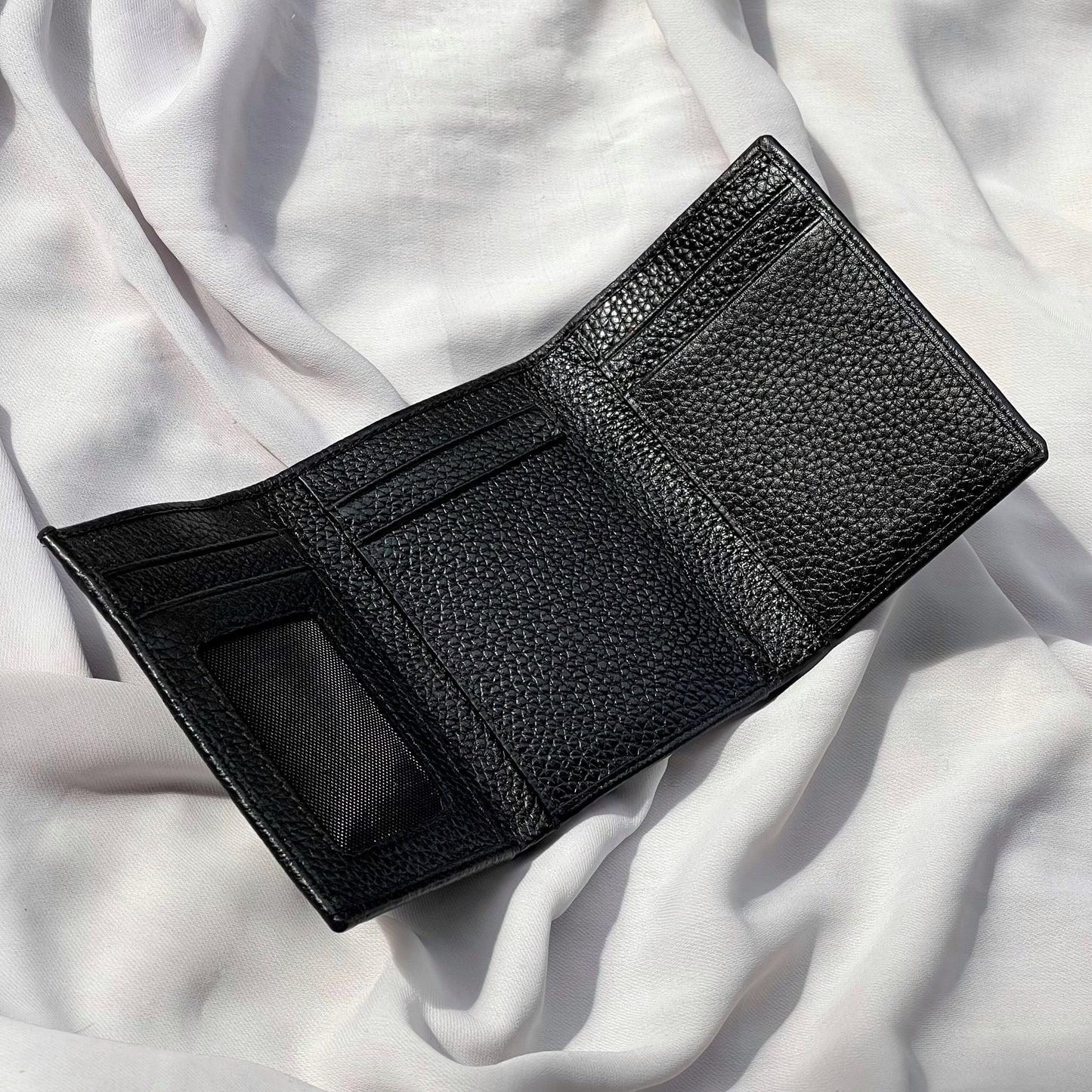 Treon Trifold Wallet (Black)