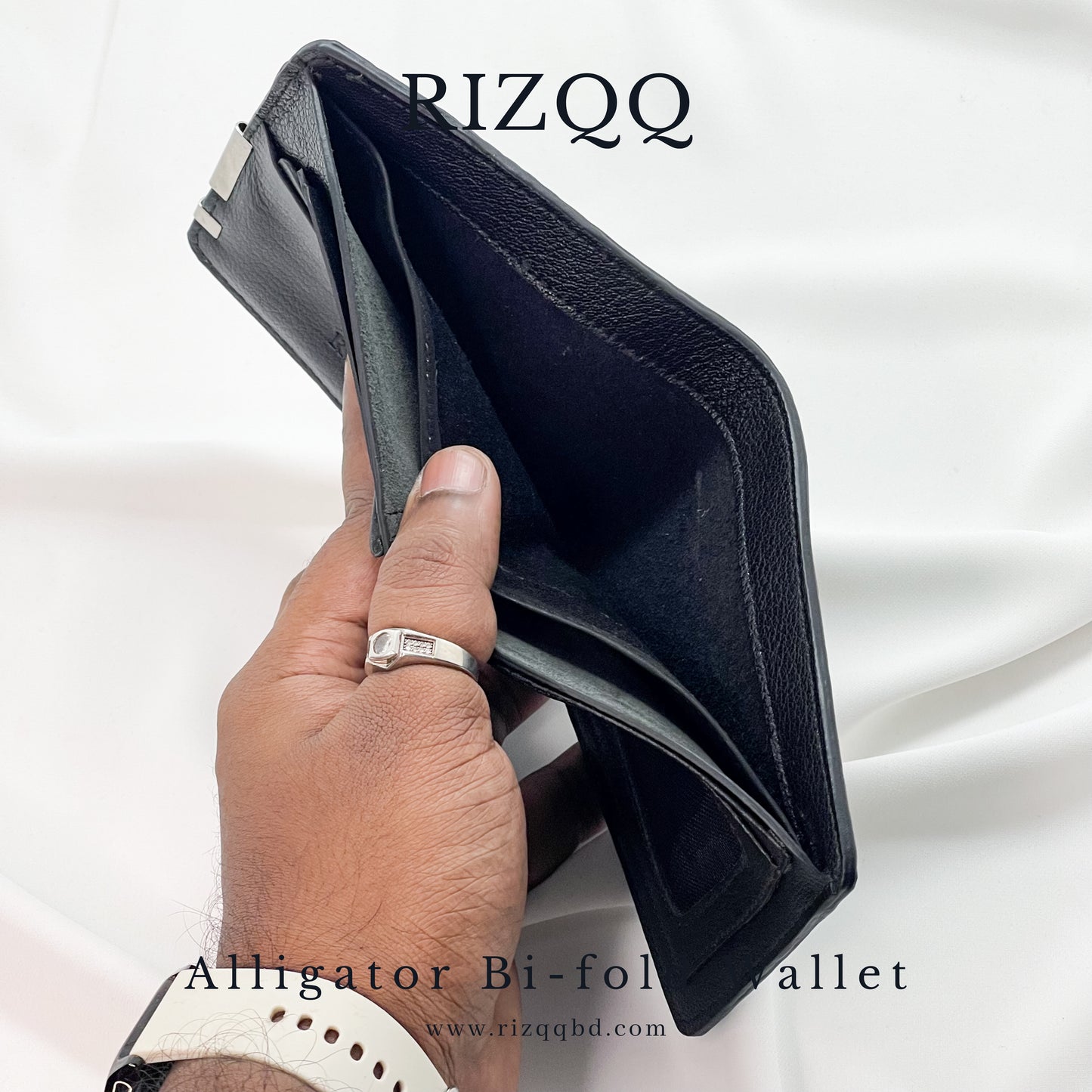 Alligator Bifold Wallet (Black)