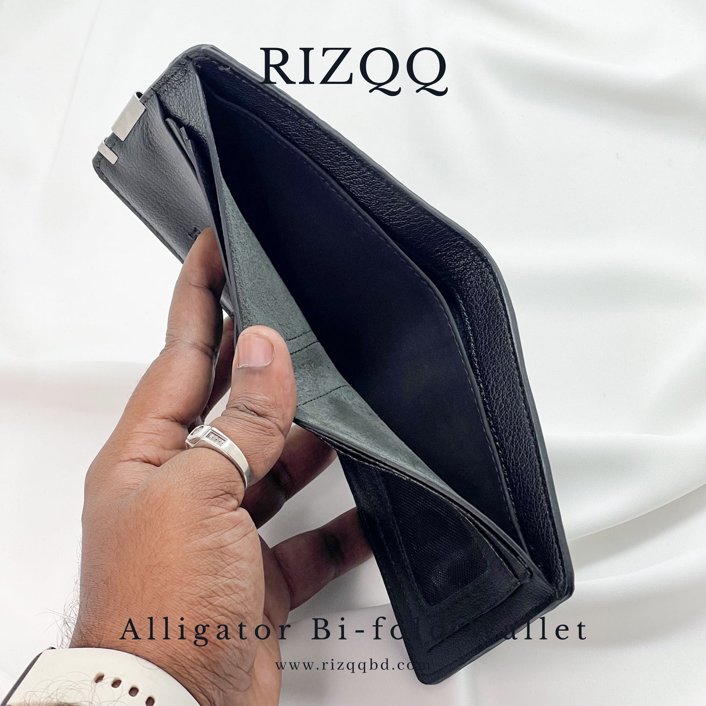 Alligator Bifold Wallet (Black)