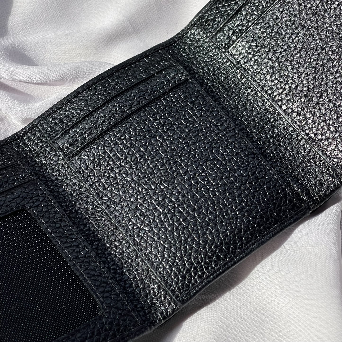 Treon Trifold Wallet (Black)