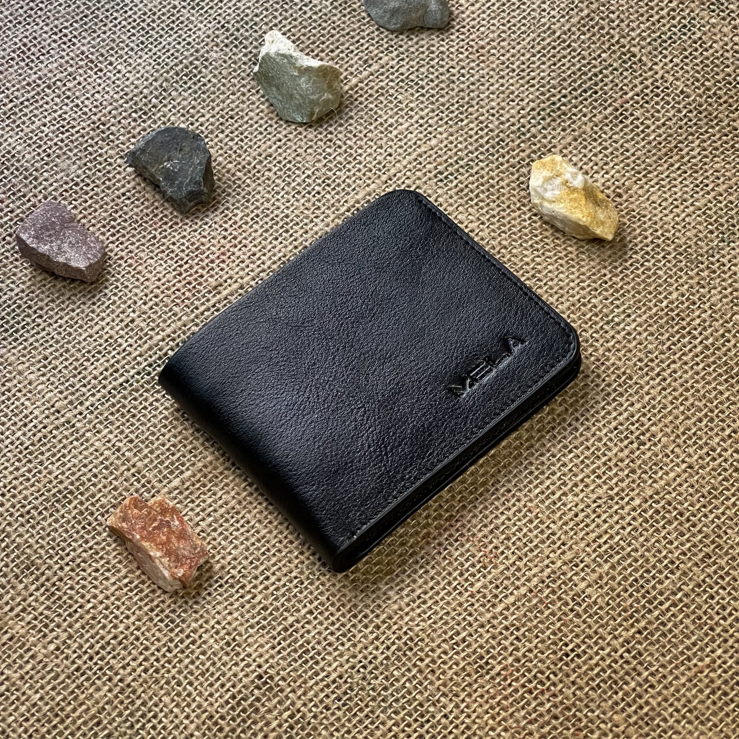 Classic Bifold wallet (Black)