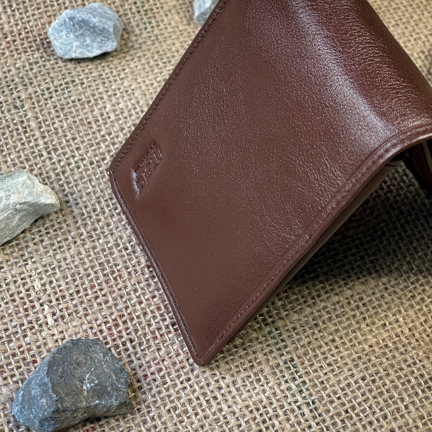 Official Bifold wallet (Chocolate)