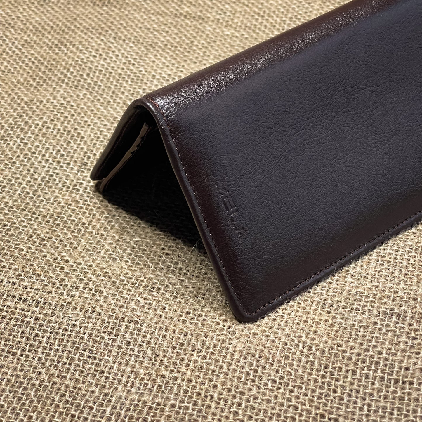 Classic Long Wallet (Chocolate)